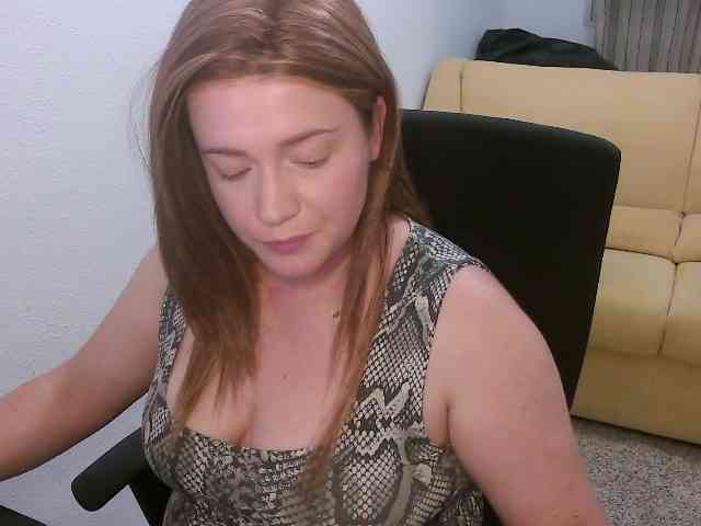 GodessInCharge webcam