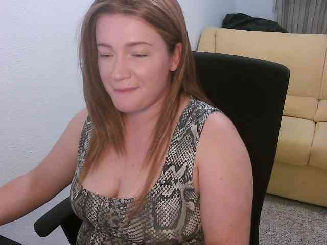 GodessInCharge webcam