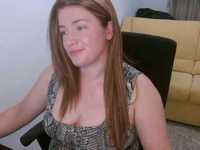 GodessInCharge webcam