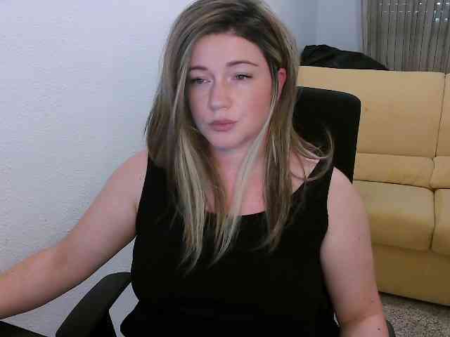 GodessInCharge webcam