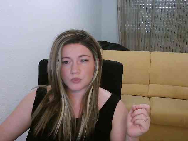 GodessInCharge webcam