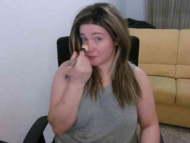 GodessInCharge webcam