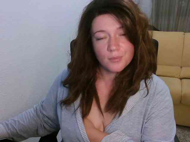 GodessInCharge webcam