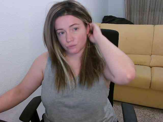 GodessInCharge webcam