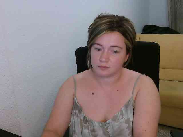 GodessInCharge webcam