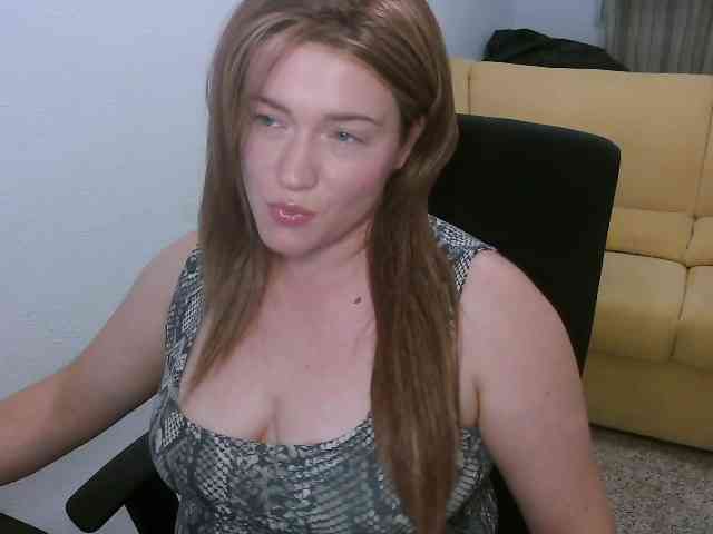 GodessInCharge webcam