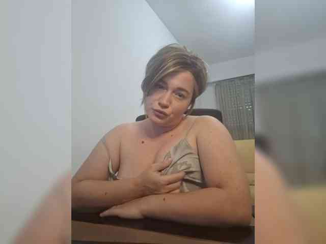 GodessInCharge webcam