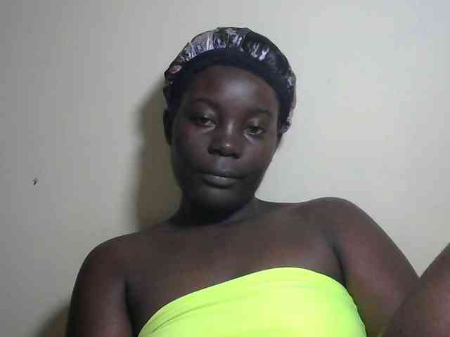 Model: Beautybae