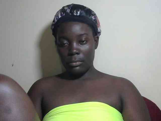 Model: Beautybae