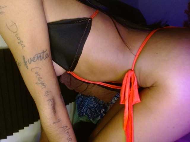 Bayonettaxxx live cam on BongaCams