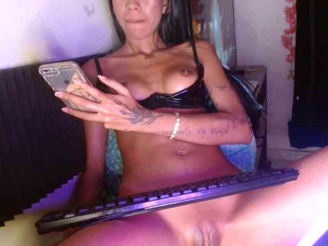 Bayonettaxxx webcam