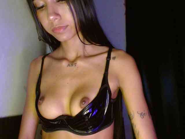 Bayonettaxxx webcam