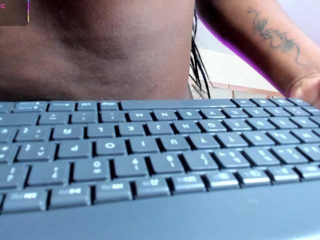 mila-fosterr live cam on BongaCams