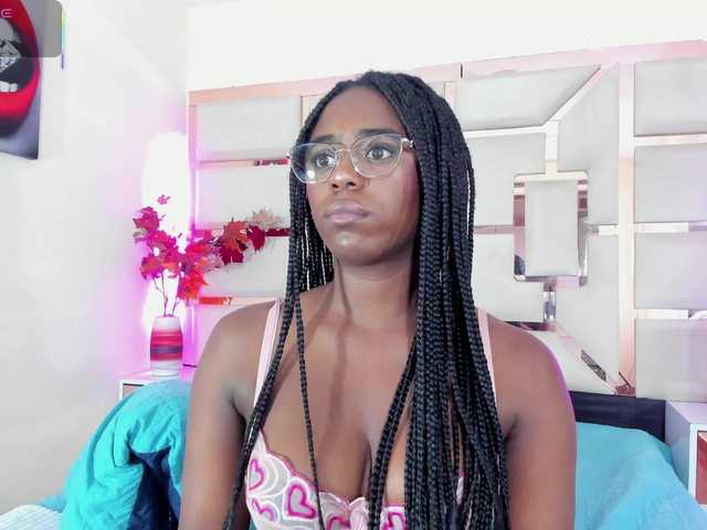mila-fosterr live cam on BongaCams