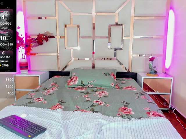 mila-fosterr live cam on BongaCams