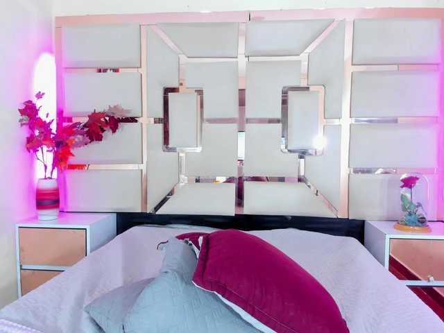 mila-fosterr live cam on BongaCams