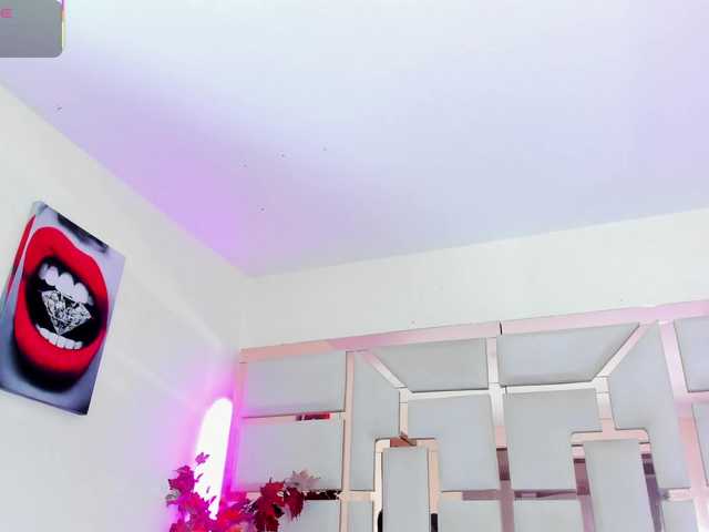 mila-fosterr live cam on BongaCams