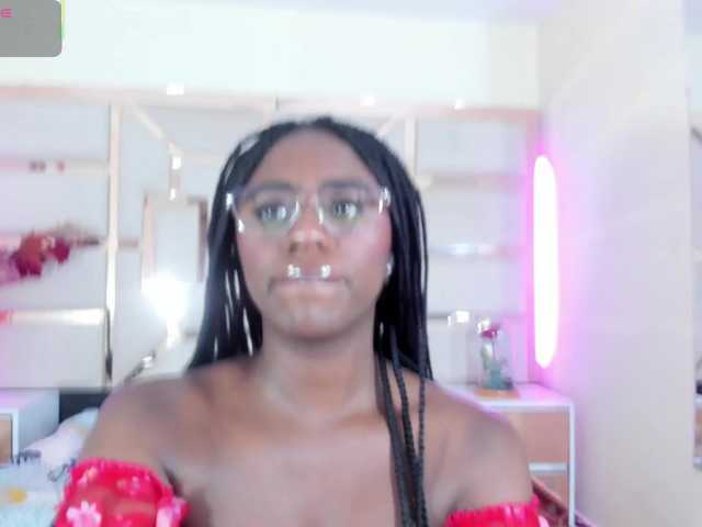 mila-fosterr live cam on BongaCams