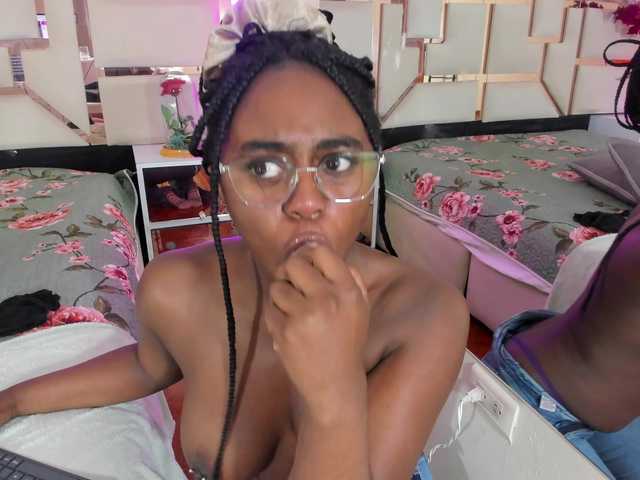 mila-fosterr live cam on BongaCams