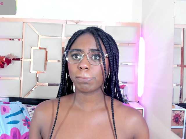 mila-fosterr live cam on BongaCams