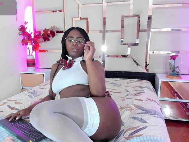 mila-fosterr webcam