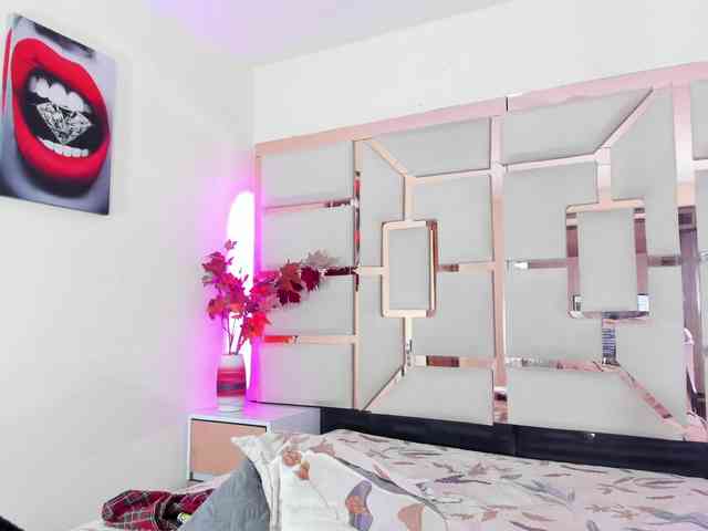 mila-fosterr webcam