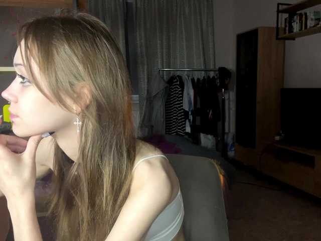 ValeriaHova live cam on BongaCams