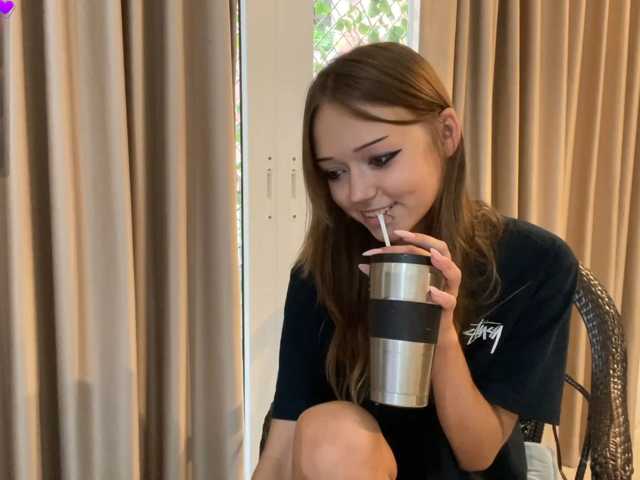 ValeriaHova live cam on BongaCams