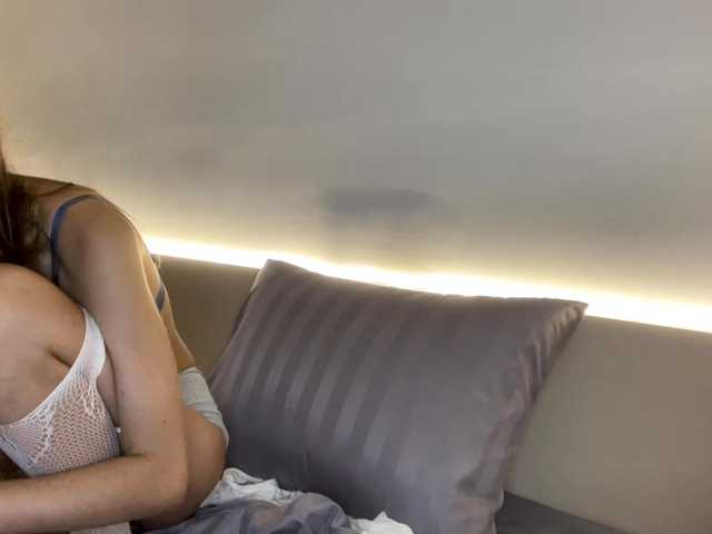 ValeriaHova live cam on BongaCams