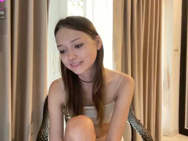 ValeriaHova, en vivo ahora en BongaCams