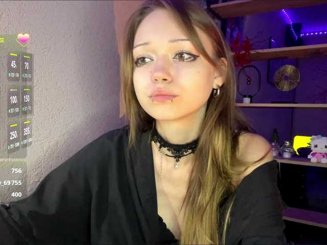 ValeriaHova live cam on BongaCams