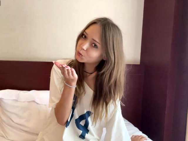 ValeriaHova live cam on BongaCams