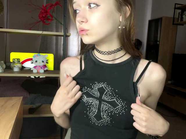 ValeriaHova live cam on BongaCams