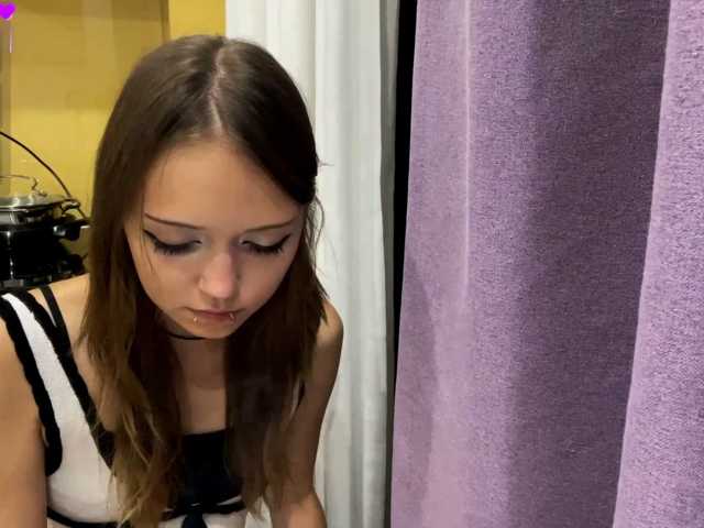 ValeriaHova live cam on BongaCams