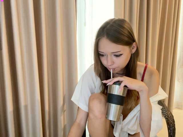 ValeriaHova live cam on BongaCams