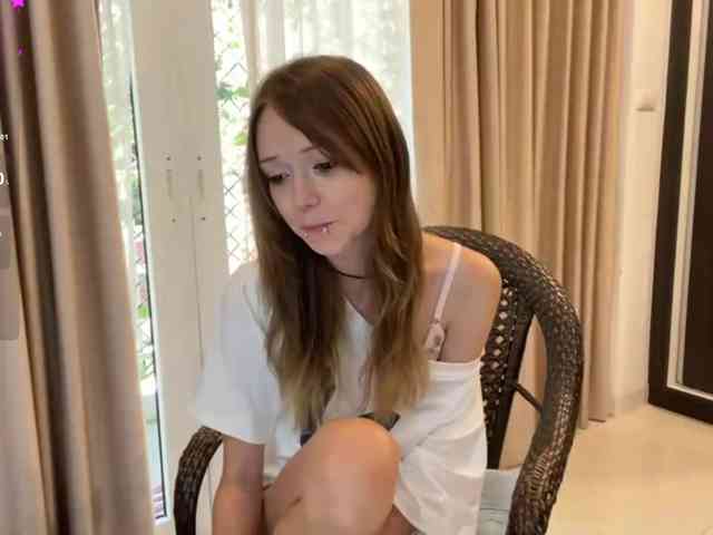 ValeriaHova webcam