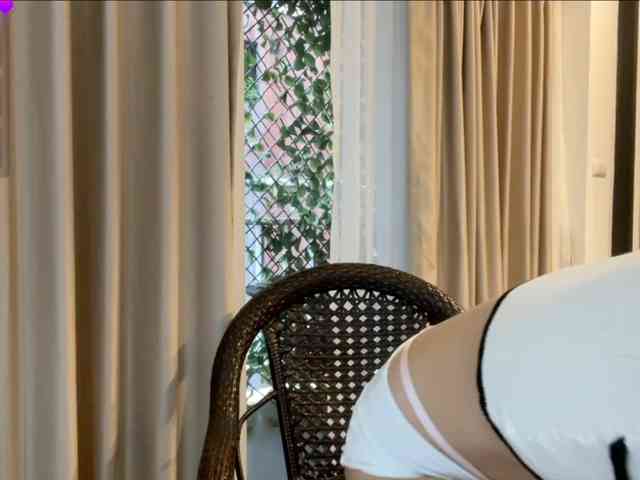 ValeriaHova webcam