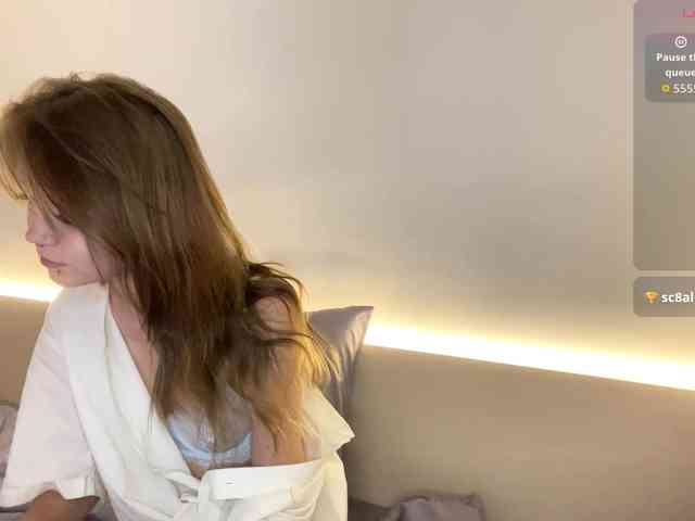 ValeriaHova webcam