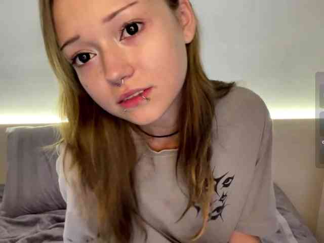 ValeriaHova webcam