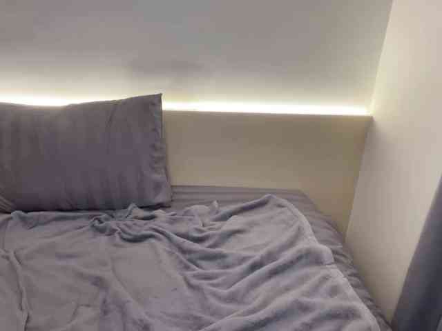 ValeriaHova webcam