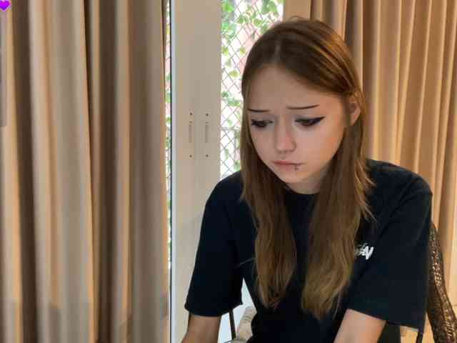 ValeriaHova webcam