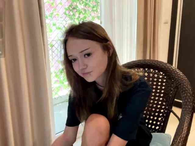 ValeriaHova webcam