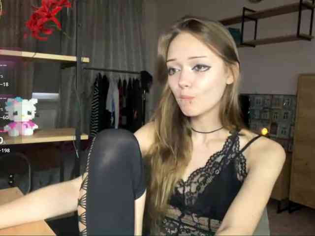 ValeriaHova webcam