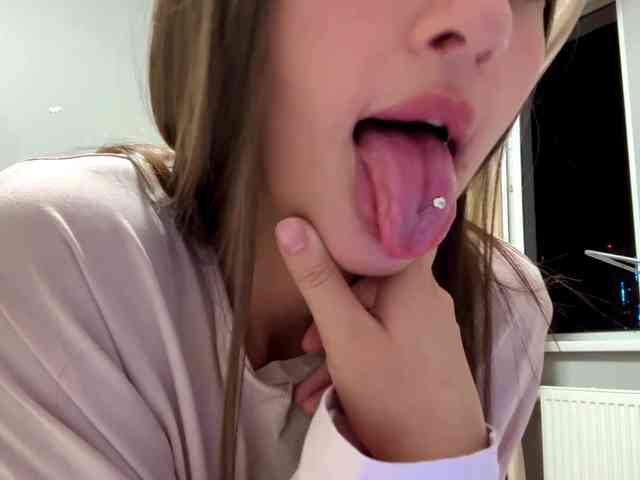 KaterinaNanol webcam