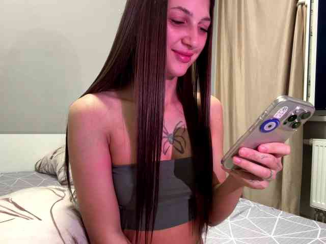 KaterinaNanol webcam