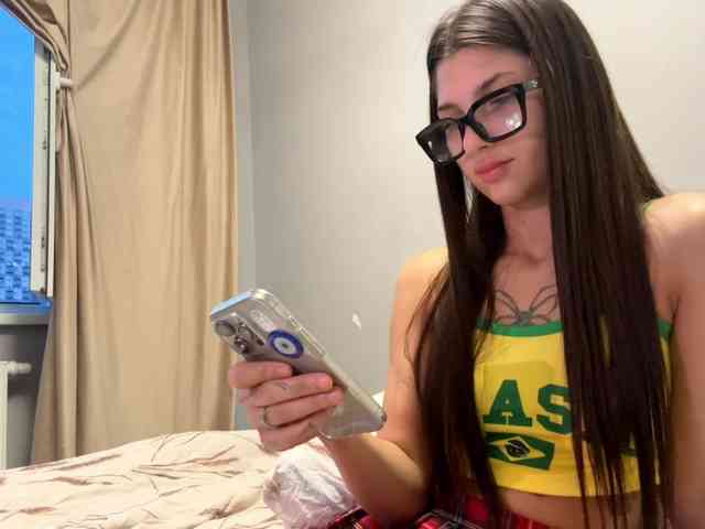 KaterinaNanol webcam