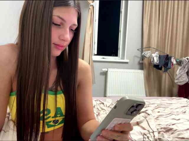 KaterinaNanol webcam