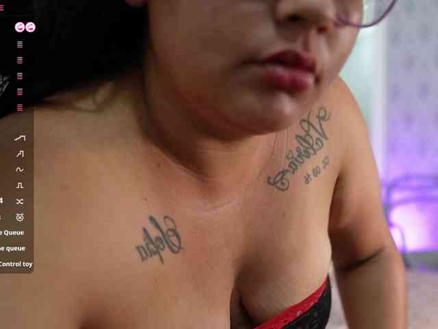 PlumpVixen webcam