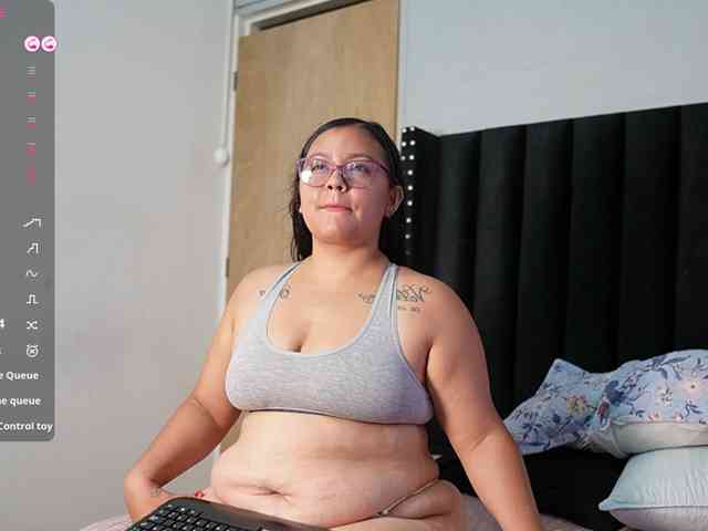 PlumpVixen webcam