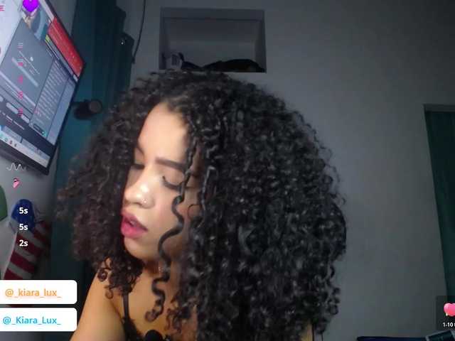 kiara-lux live sex show